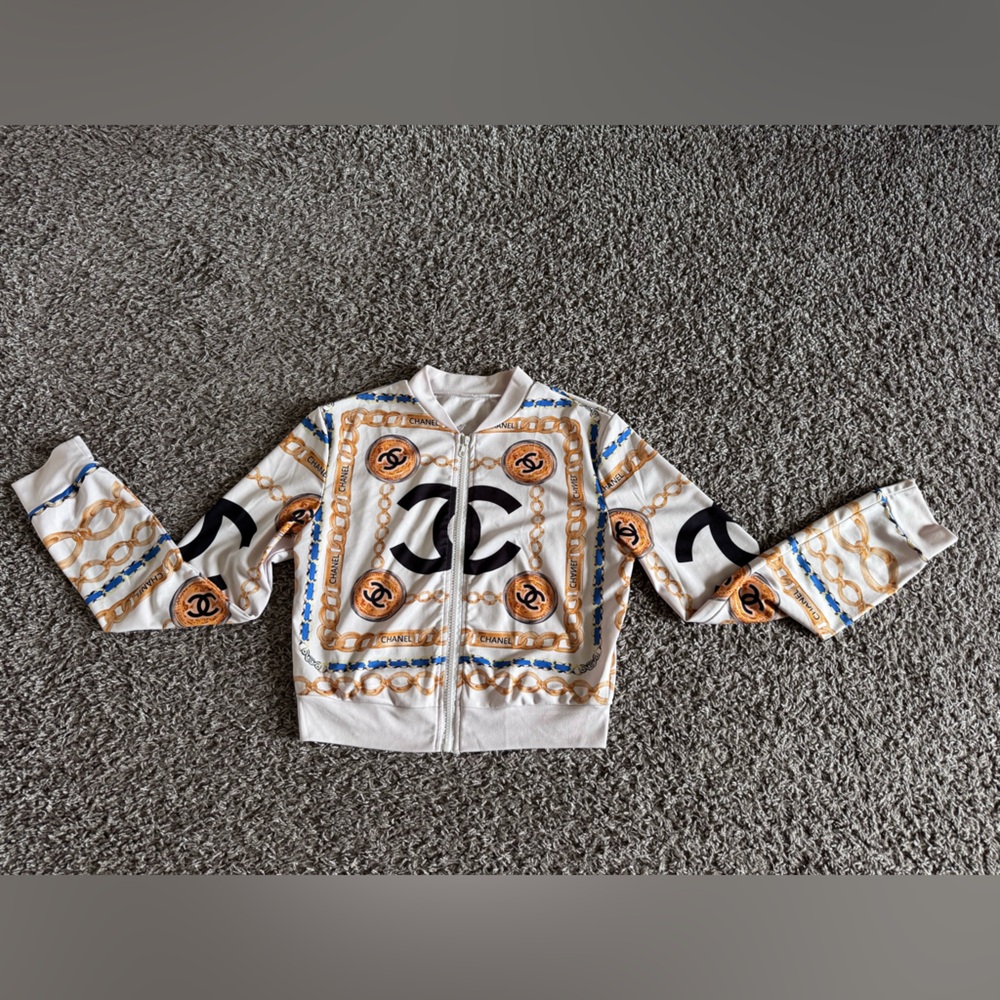 Chanel White and Gold Chain Pattern Jacket